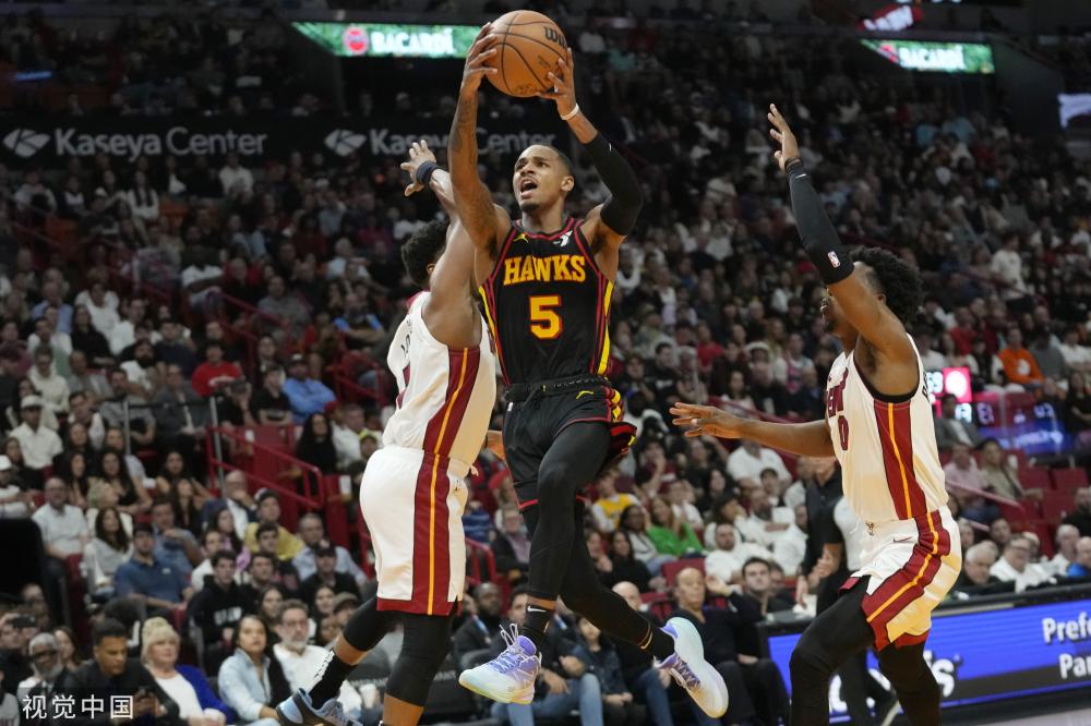 新赛季的首 新赛季的首